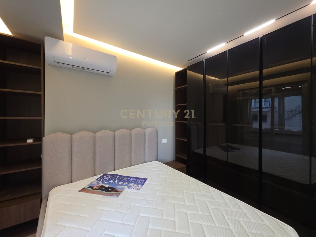 Apartament 1+1 Me Qira në Sheshi Willson