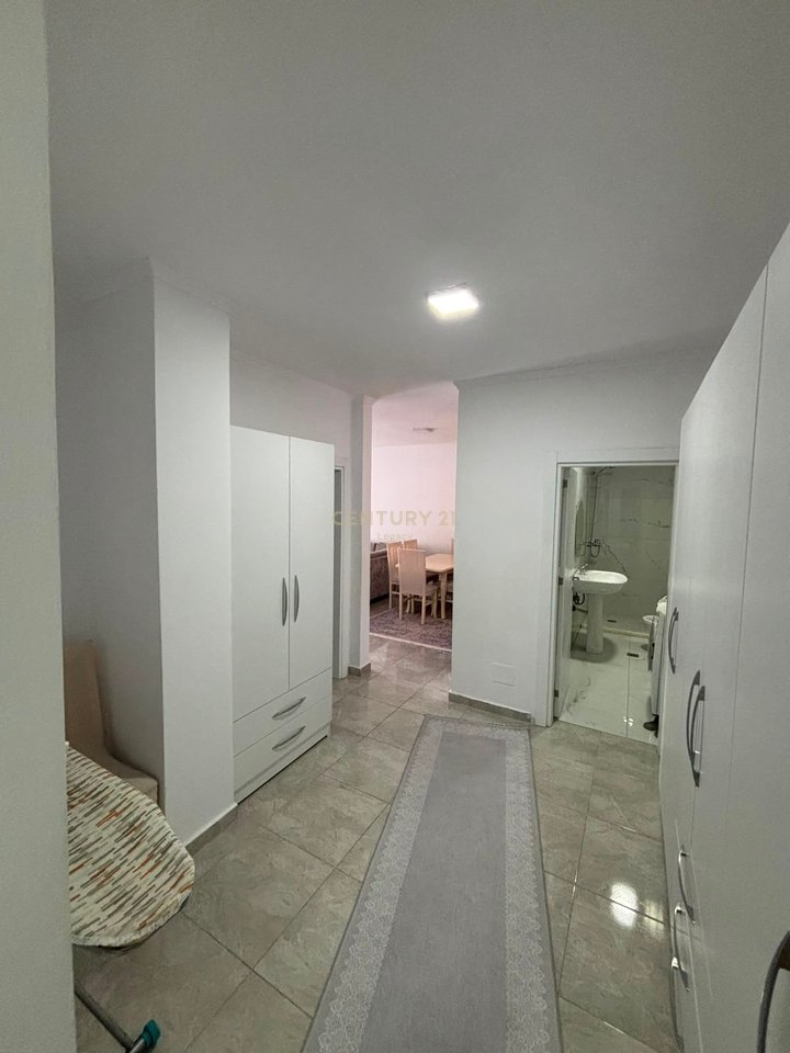 🏡 Apartament 1+1 + Verandë me Qira ne Fresk