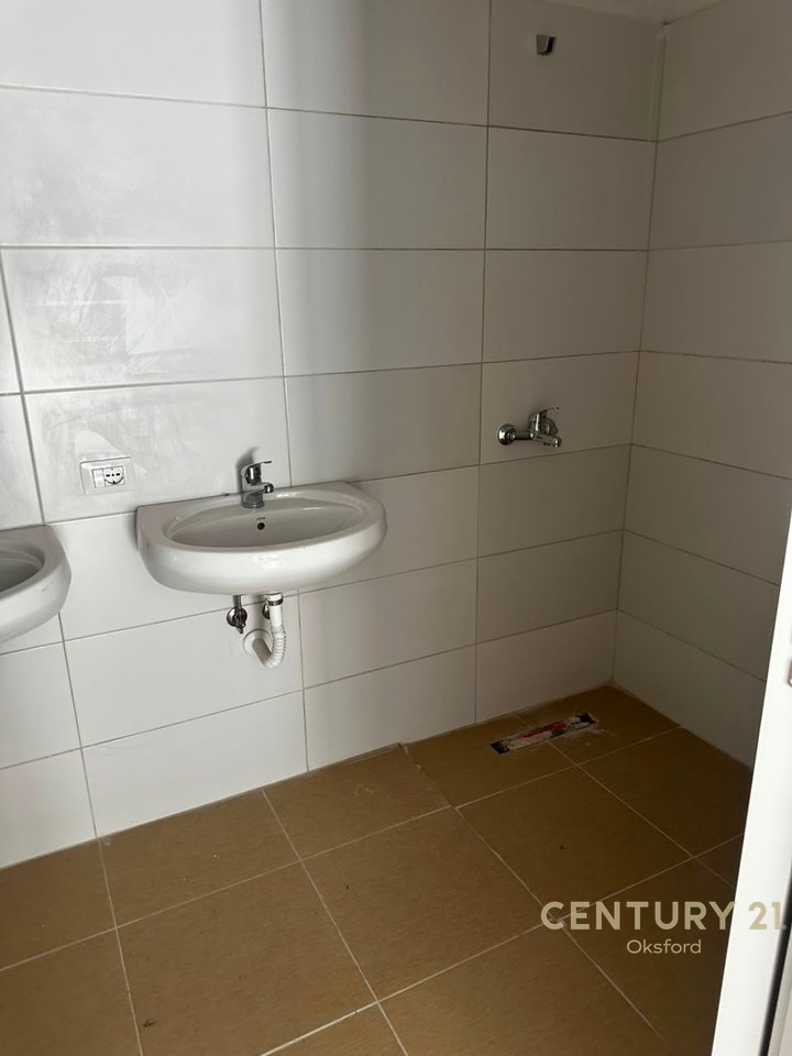 Appartamento Premium 3+1+2 in Vendita – Prolungamento di Kodrës së Diellit 1