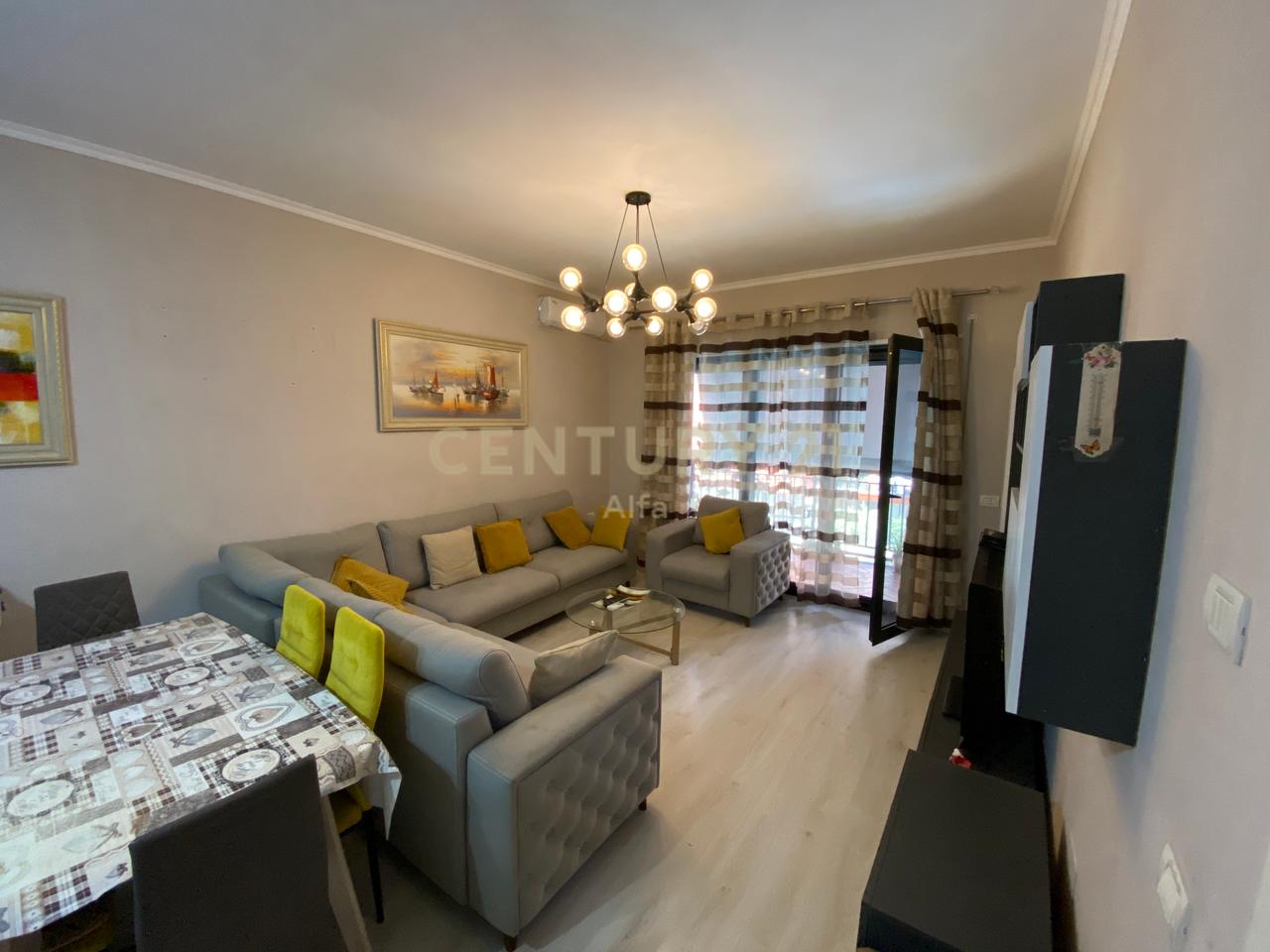 Apartment 1+1 + parking space for rent in Green City, New Ring Road !!