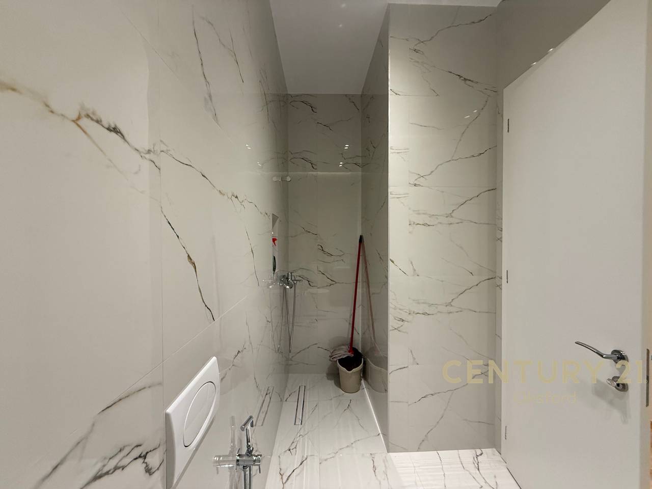 Apartament per qira 2+1+2 i mobiluar, tek Kompleksi "Deliorgji"!