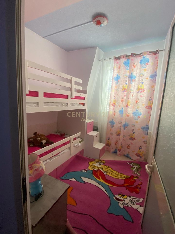 🏡 Apartament 2+1 në Kompleksin Kontakt, Rruga Ndre Mjeda