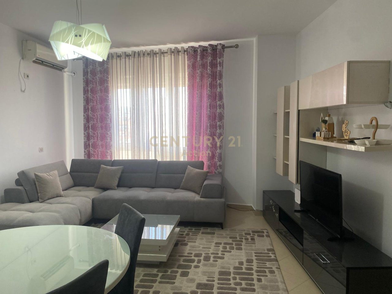🏡 Apartament 2+1 në Kompleksin Kontakt, Rruga Ndre Mjeda