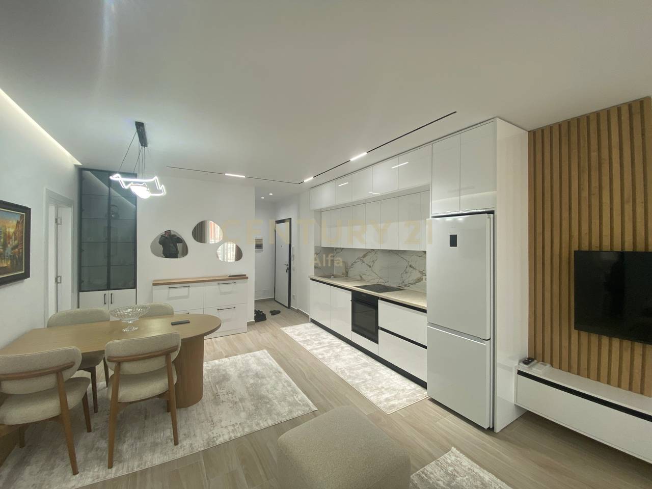 Jepet me qira apartament 2+1 në Rezidencën “Mine Peza”!