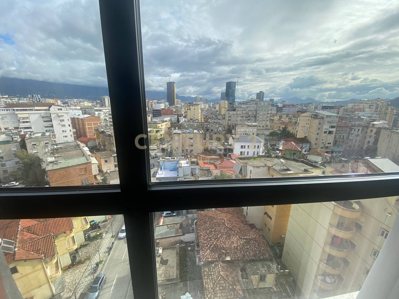 Jepet me qira apartament 2+1 në Rezidencën “Mine Peza”!