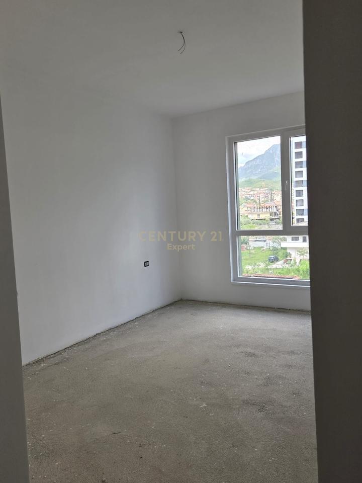 Apartment 2+1+2 for sale near Klan + parking space included