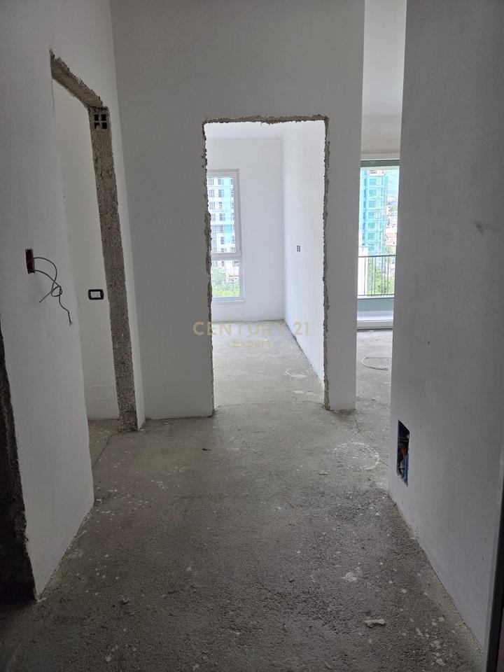 Apartment 2+1+2 for sale near Klan + parking space included