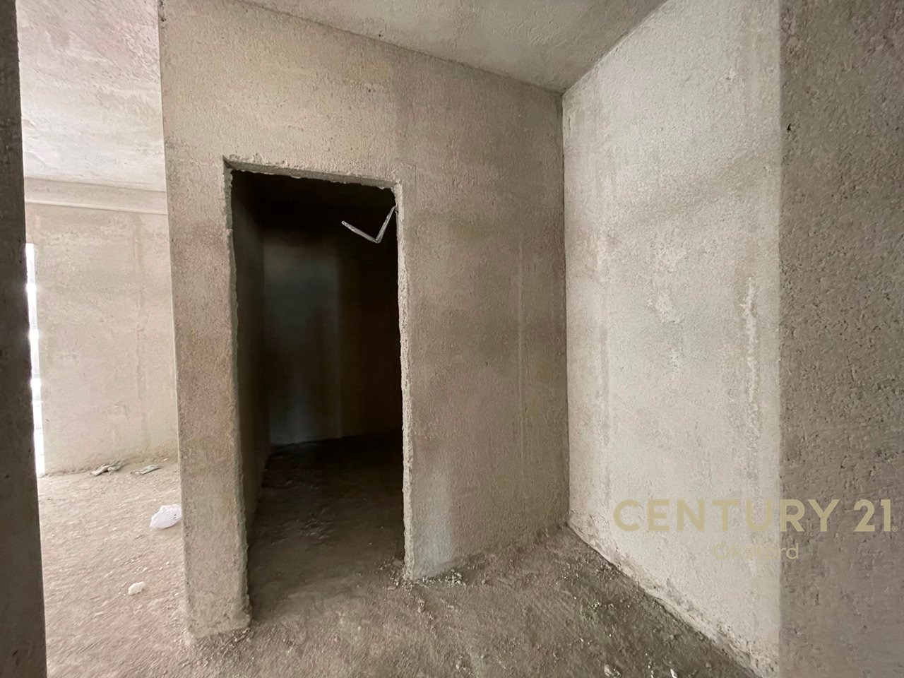 APPARTAMENTO 2+1+2, CAMPO DI AVIAZIONE SINGOLO IN VENDITA