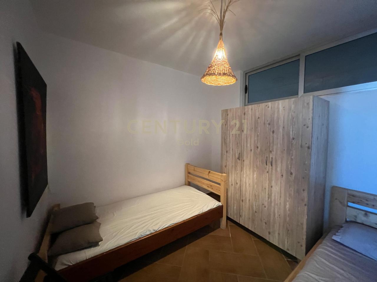 2+1+2 APARTMENT FOR RENT WITH PARKING SPACE IN THE CENTER OF SARANDA!