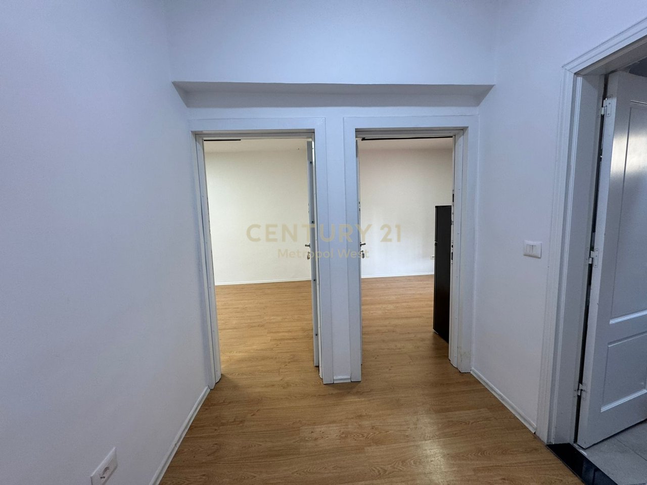 OFFICE FOR RENT ON DURRËS STREET