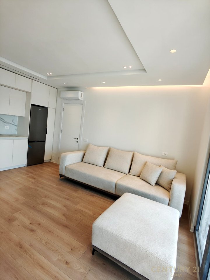 BULEVARDI I RI JAPIM ME QIRA APARTAMENT 1+1+POST PARKIMI