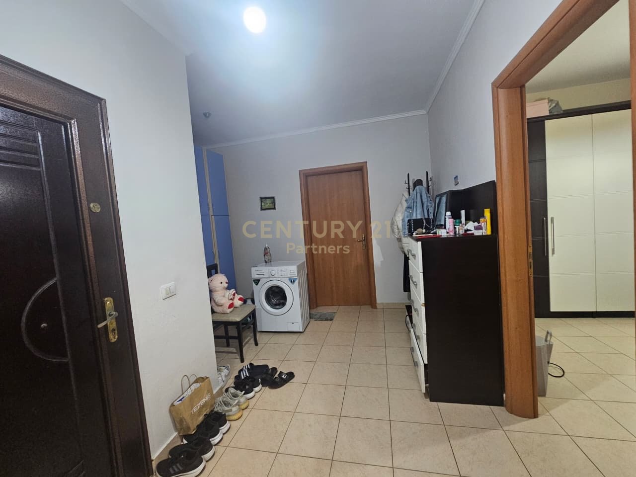SHITET APARTAMENT 2+1 PRANE BAR “BOHEM”