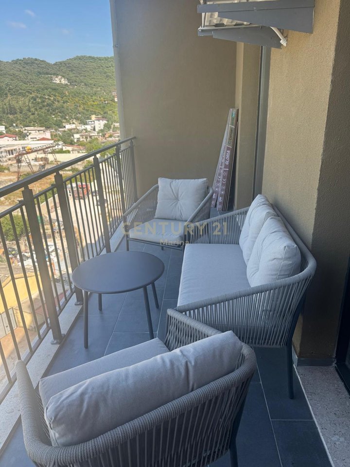 APARTAMENT 2+1+POST PARKIM PER QERA,NE CENTRALE!