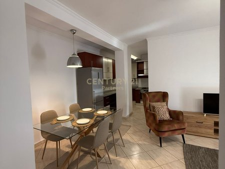 JEPET ME QIRA APARTAMENT 2+1+2 PERBALLE  SPAK-UT,  STATCIONI I TRENIT!