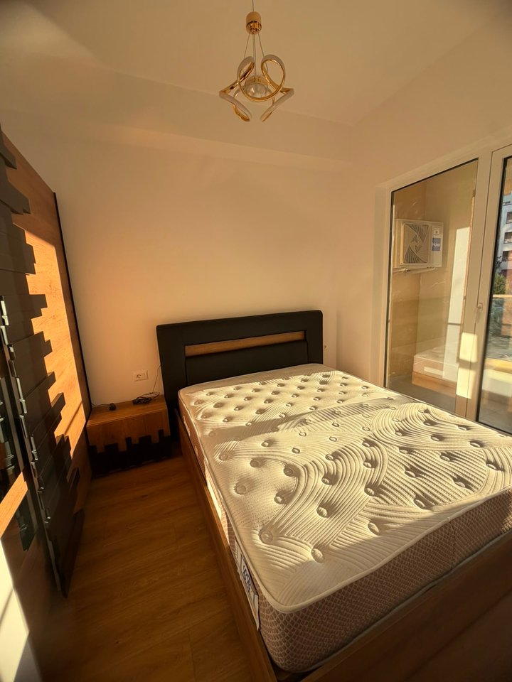 Apartament 1+1 Me Qira në Ali Demi, Tiranë