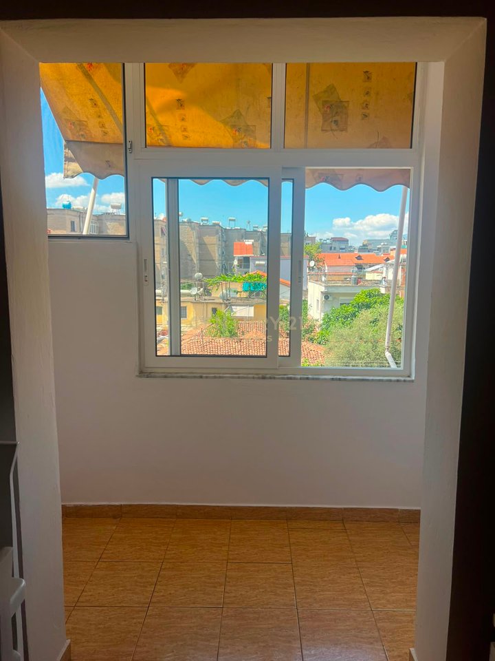 JAPIM ME QIRA APARTAMENT 1+1 PRANE FUSHES SE ALI DEMIT