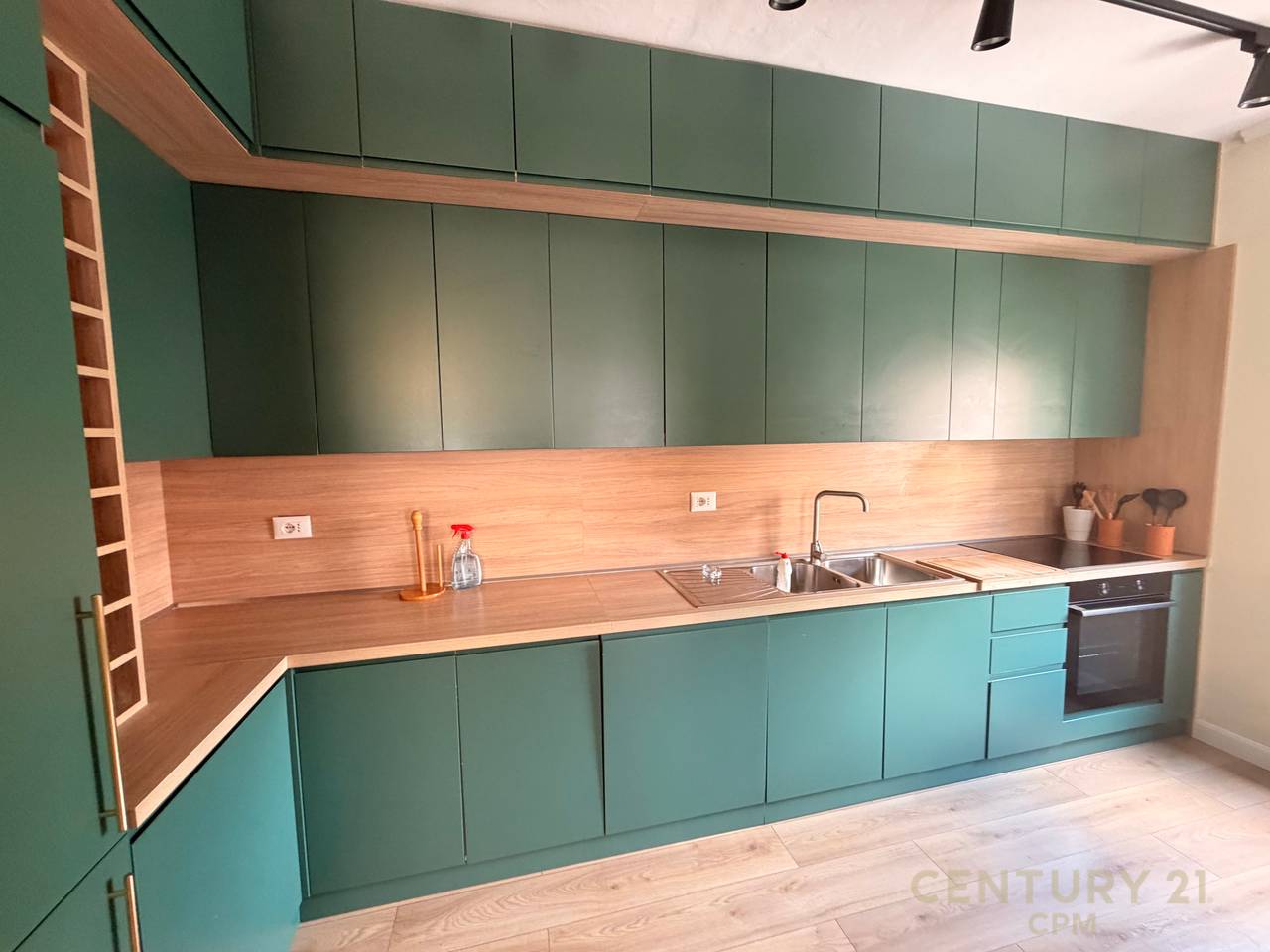 APARTMENT 2+1+2 FOR RENT NEAR KRISTAL CENTER!