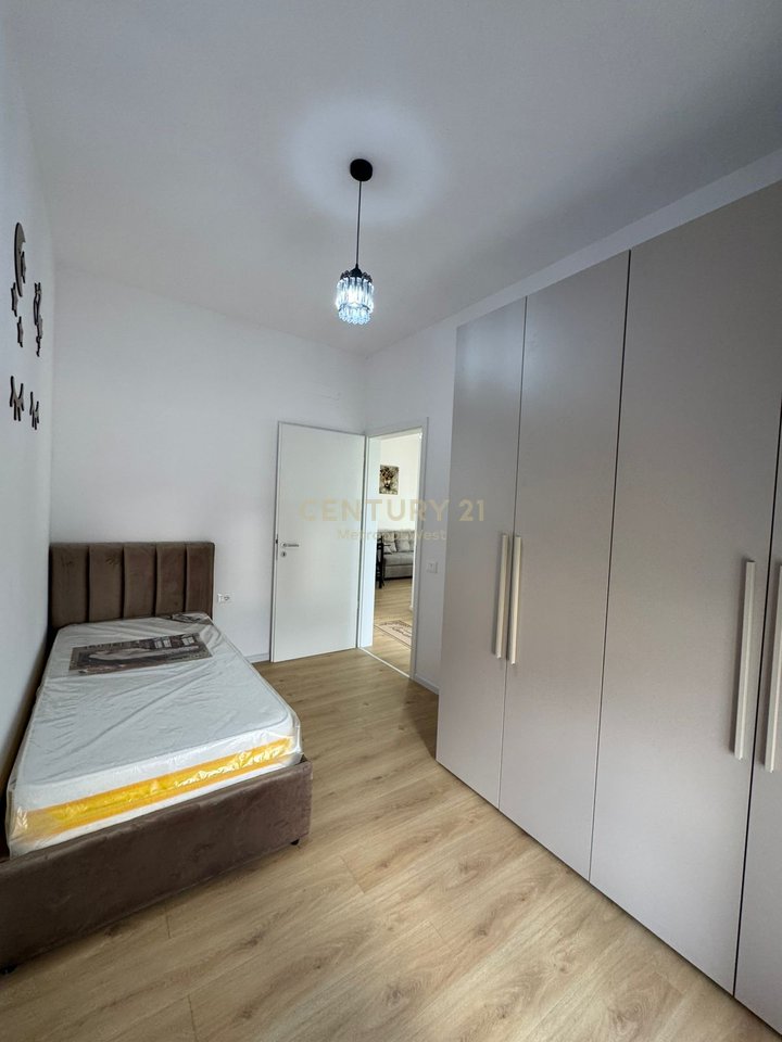 Appartamento 2+1+2 in affitto a Rezidenca Kadiu, Ali Demi