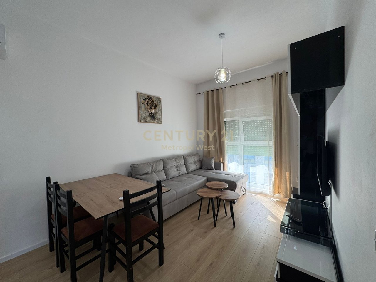 Appartamento 2+1+2 in affitto a Rezidenca Kadiu, Ali Demi