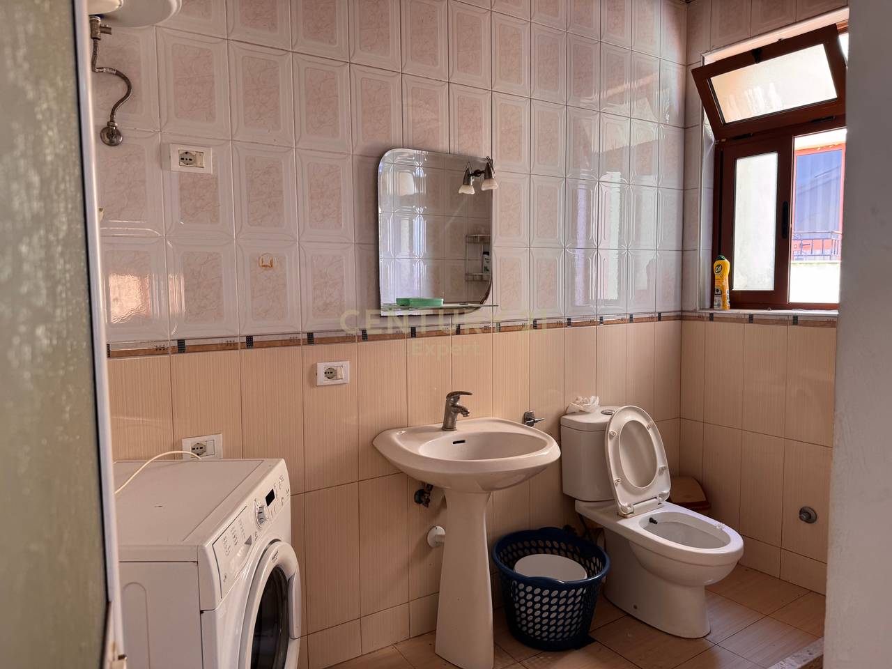 Appartamento 1+1 in affitto in via “Pjeter Budi”, vicino a Città Studentesca