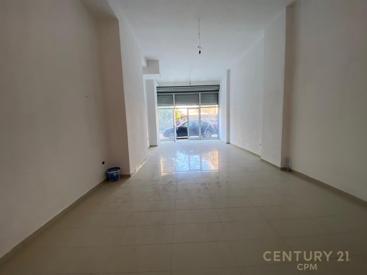 ZONA OCCASIONE UNITÀ AZIENDALE DA 1450€ AL M2 IN VENDITA AD ASTIR
