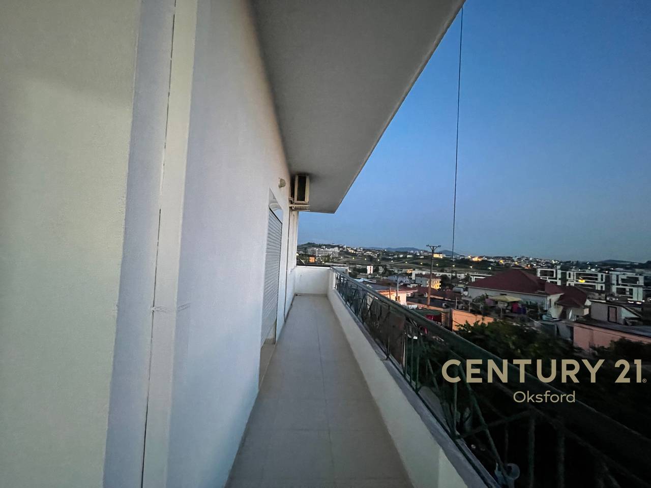 Apartament 3+2+1 për Shitje në Shkozë Tiranë!!