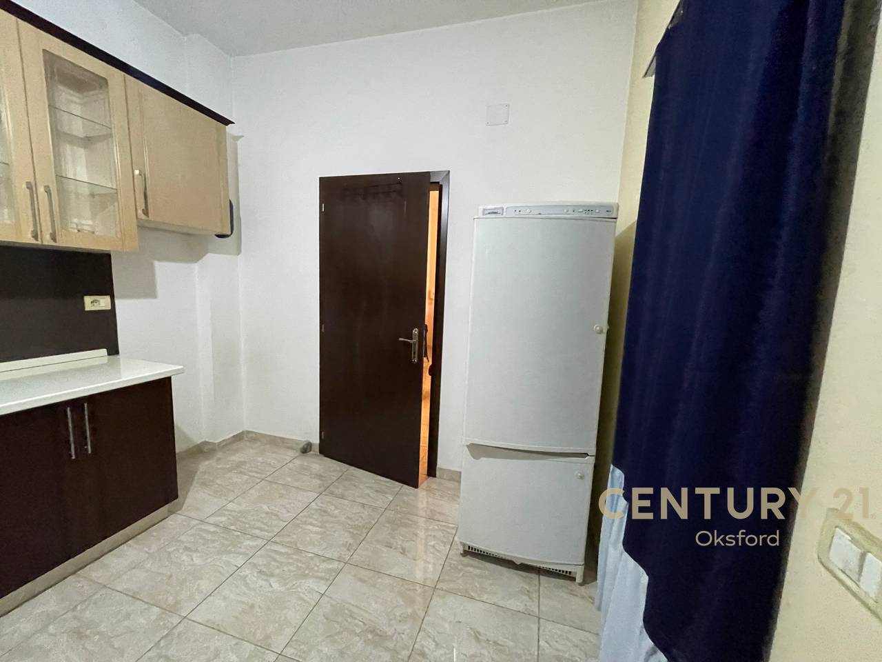 Apartament 3+2+1 për Shitje në Shkozë Tiranë!!