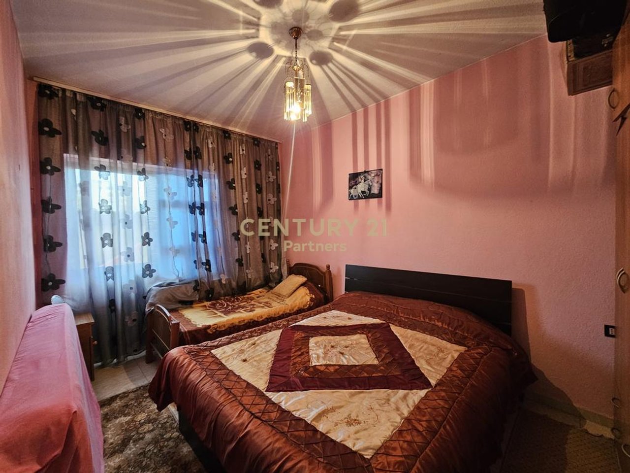 For sale private 2-storey villa on Jordan Misja street