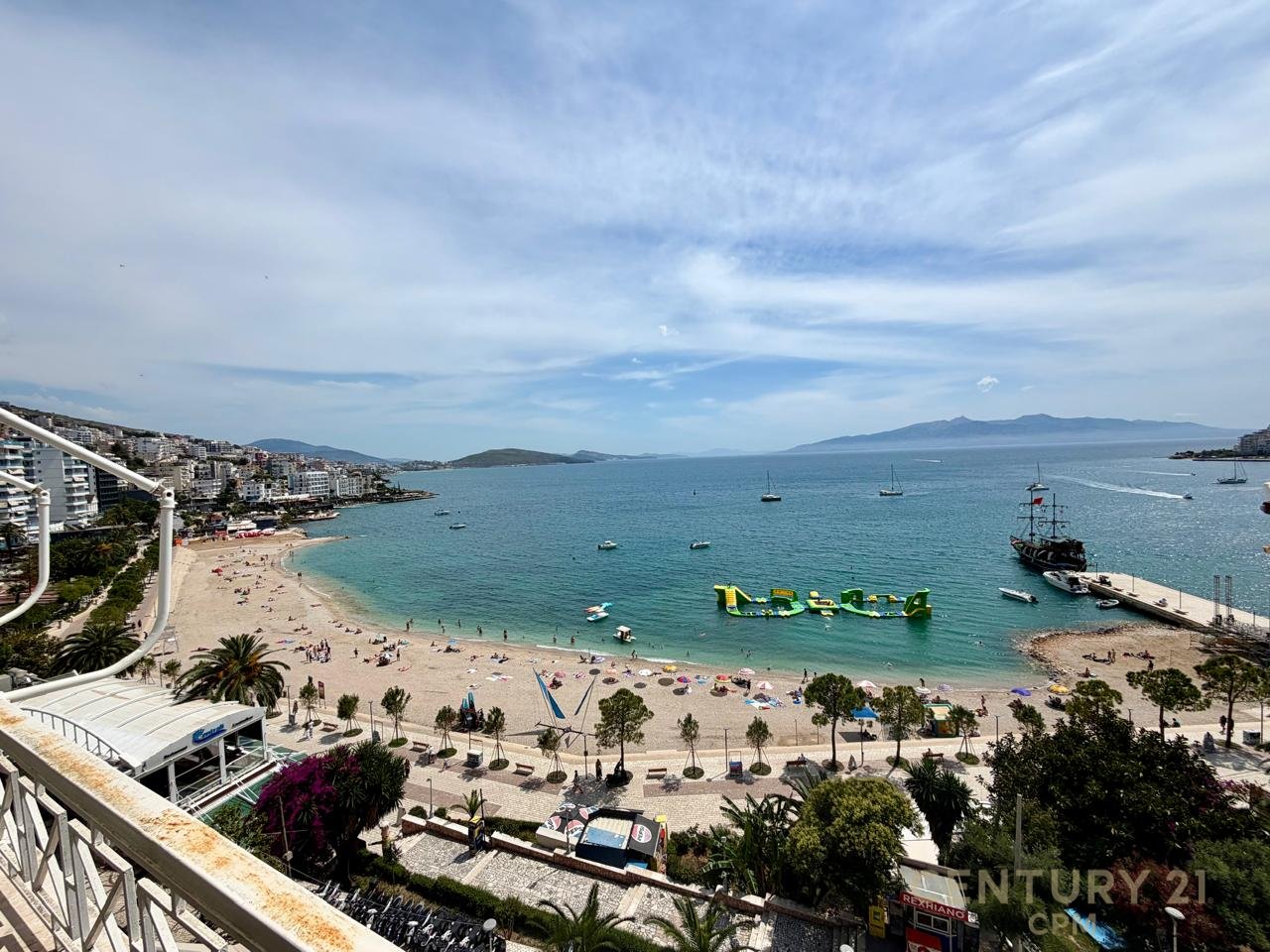 APARTMENT 2+1 FOR SALE BY THE SEA IN SARANDE!