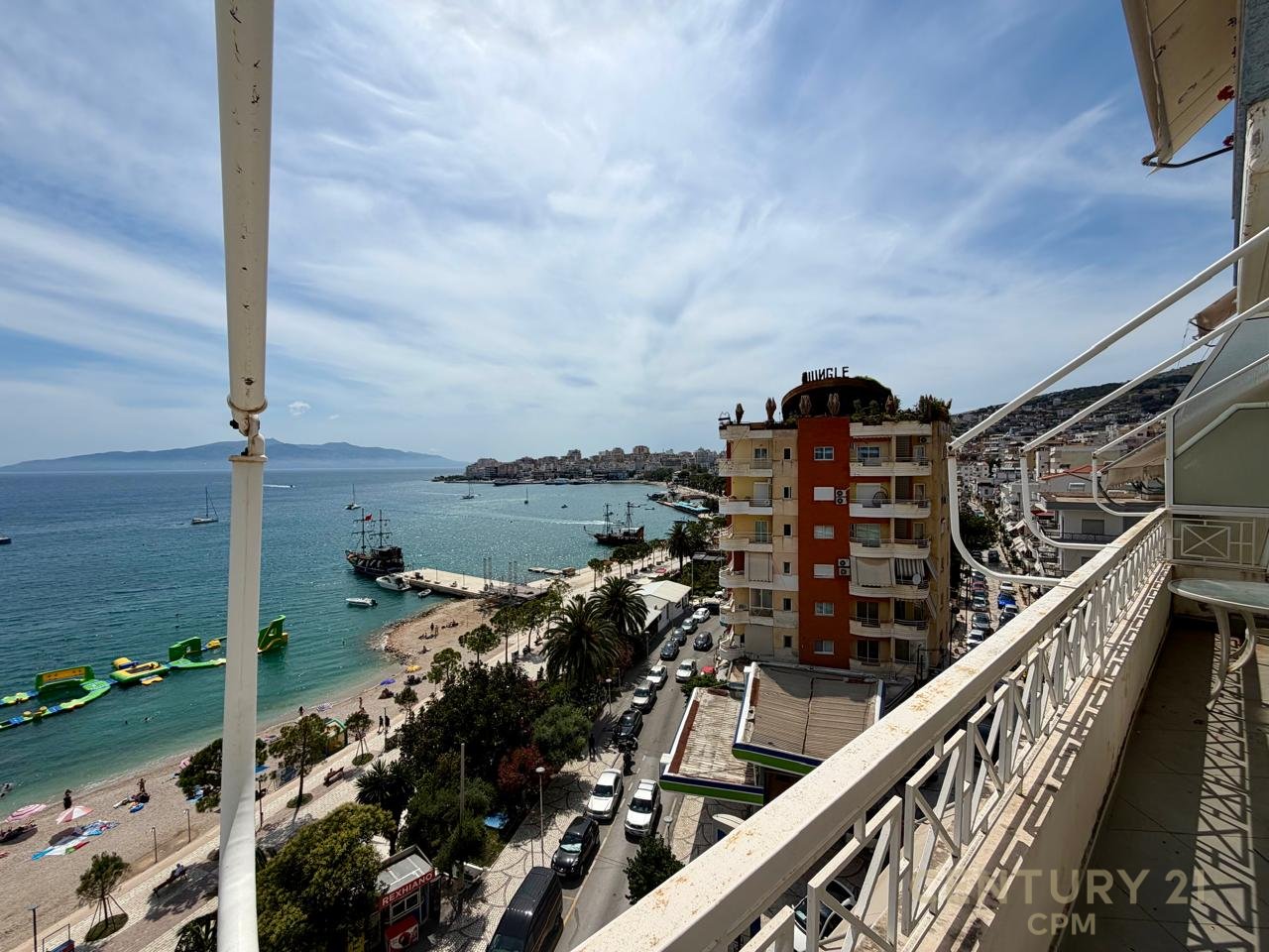 APARTMENT 2+1 FOR SALE BY THE SEA IN SARANDE!