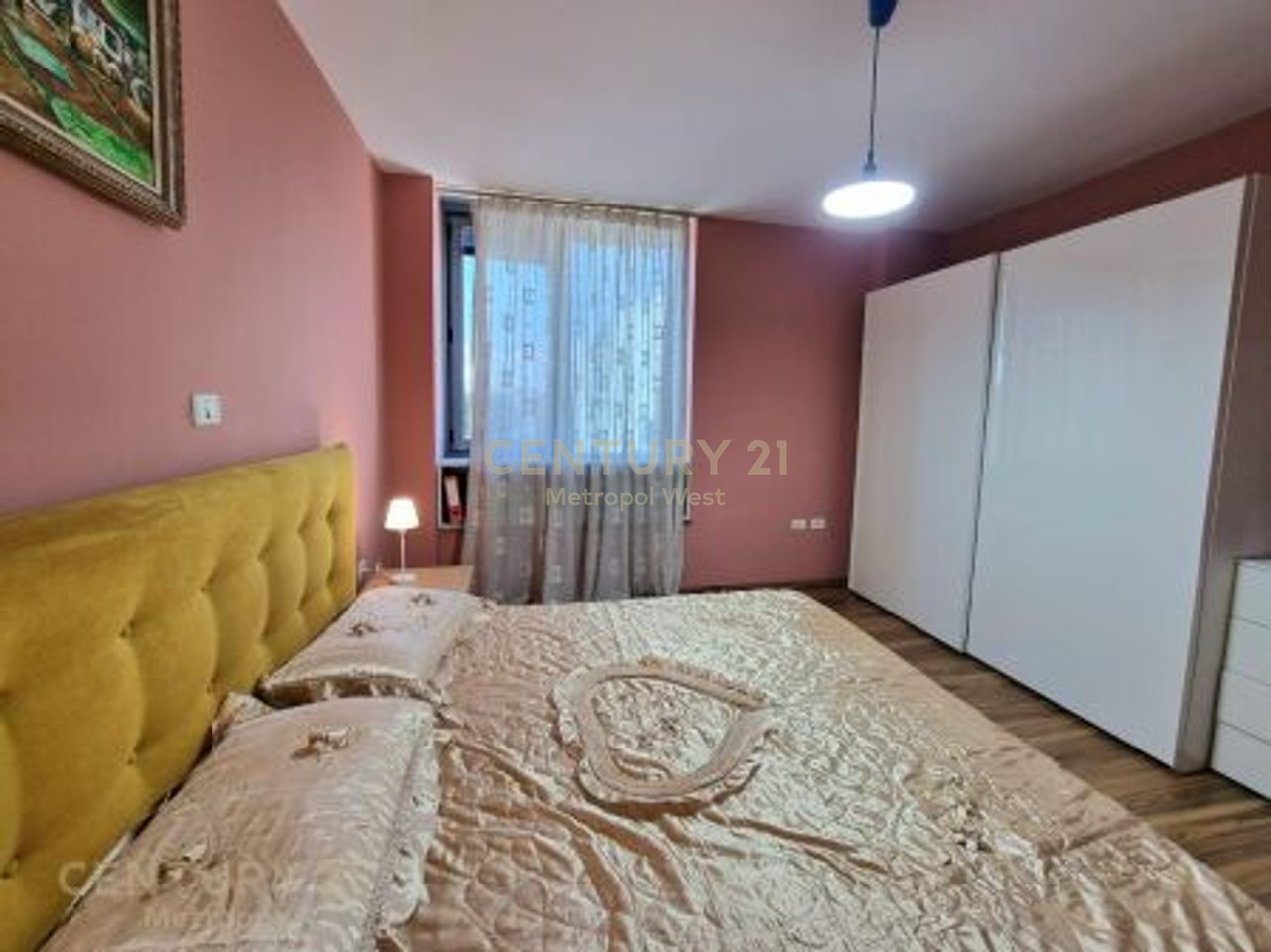 APARTMENT FOR RENT 2+1+2 IN THE CENTER (Opposite Toptani)