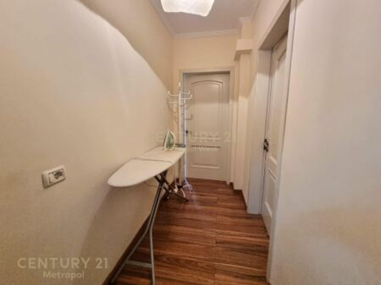 APARTMENT FOR RENT 2+1+2 IN THE CENTER (Opposite Toptani)
