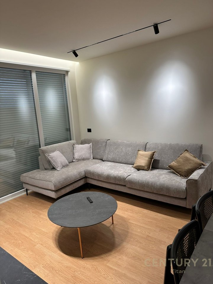 Apartament modern 2+1+2 per shitje te Fiori di Bosco