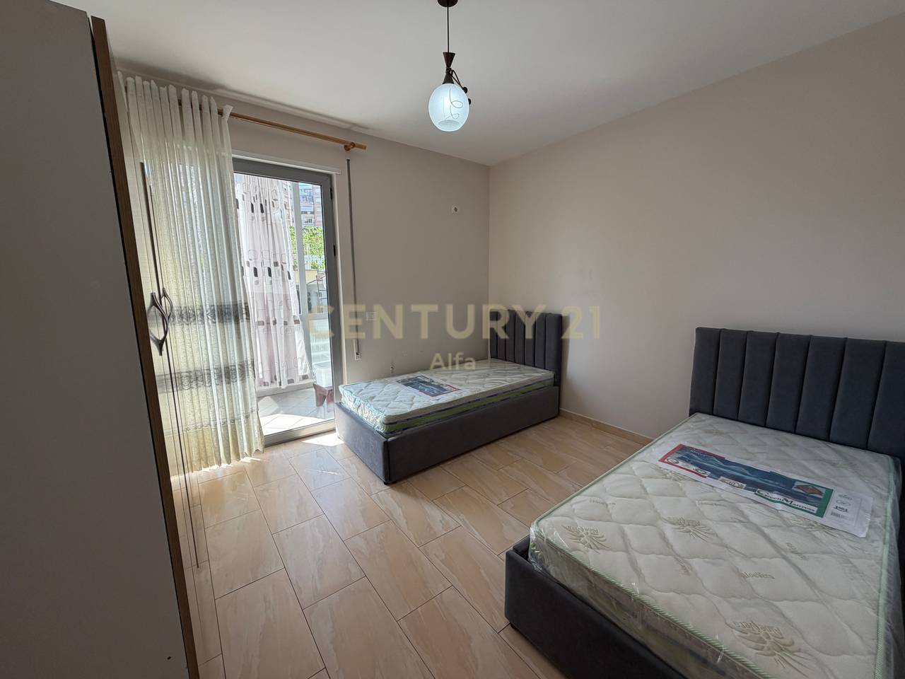 Apartment 3+1+ Garage for rent, Don Bosko.