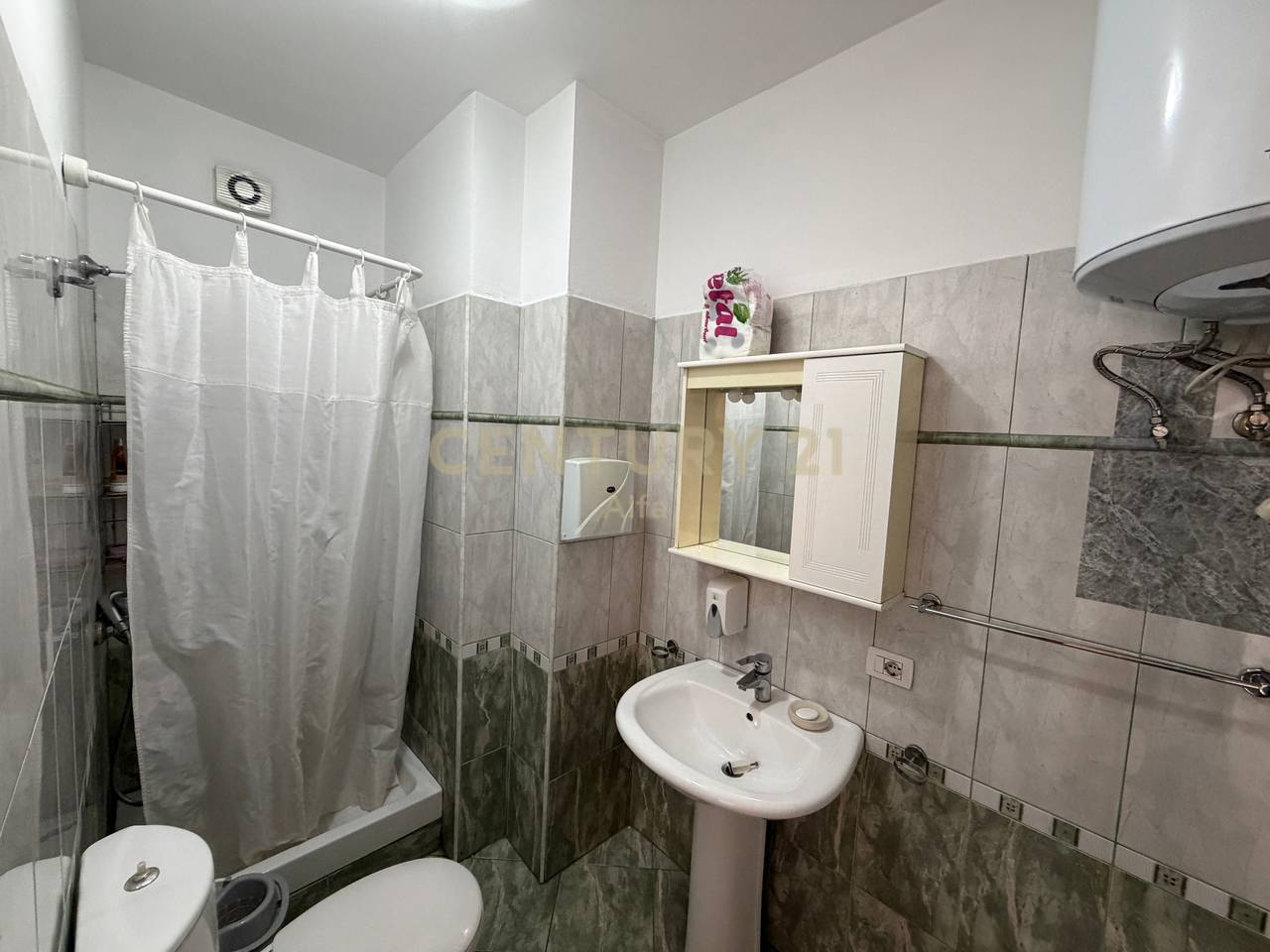 Apartment 3+1+ Garage for rent, Don Bosko.