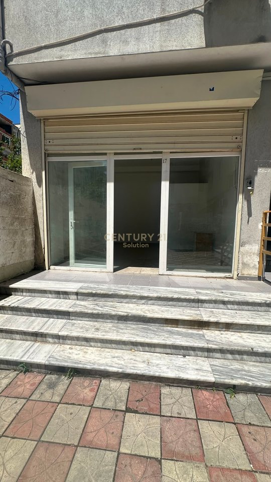 COMMERCIAL SPACE FOR RENT IN ASTIR