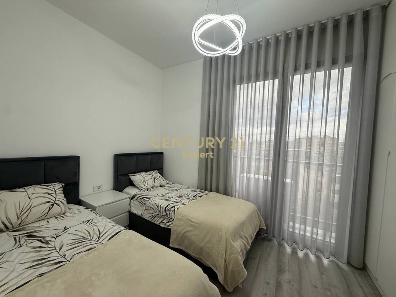 APARTAMENT 2+1+2+POST PARKIMI PER QIRA NE DON BOSKO!