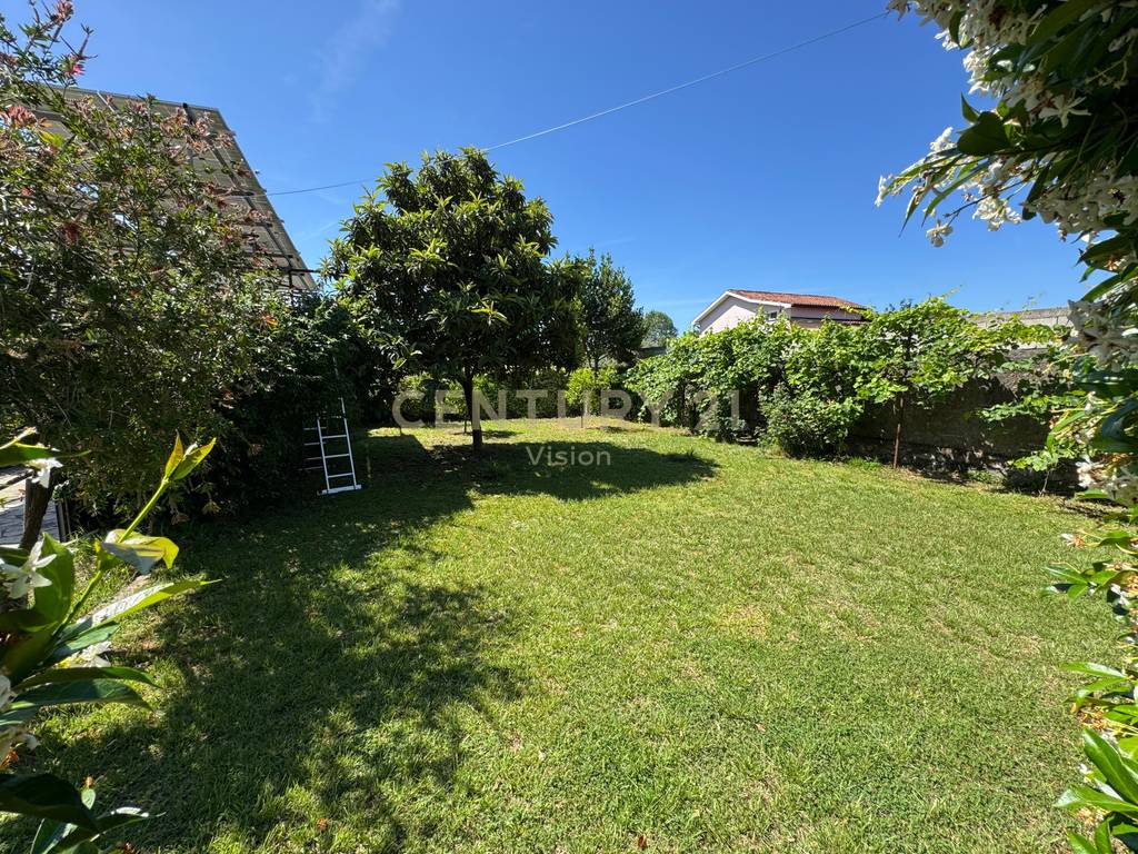 Villa For Sale in Dobrac, Shkodër