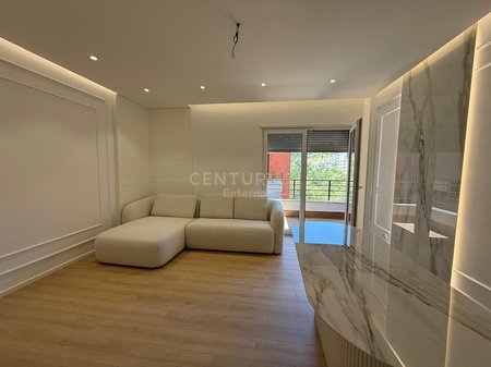 Appartamento 2+1+2 in vendita vicino a Radisson, al Lago Secco