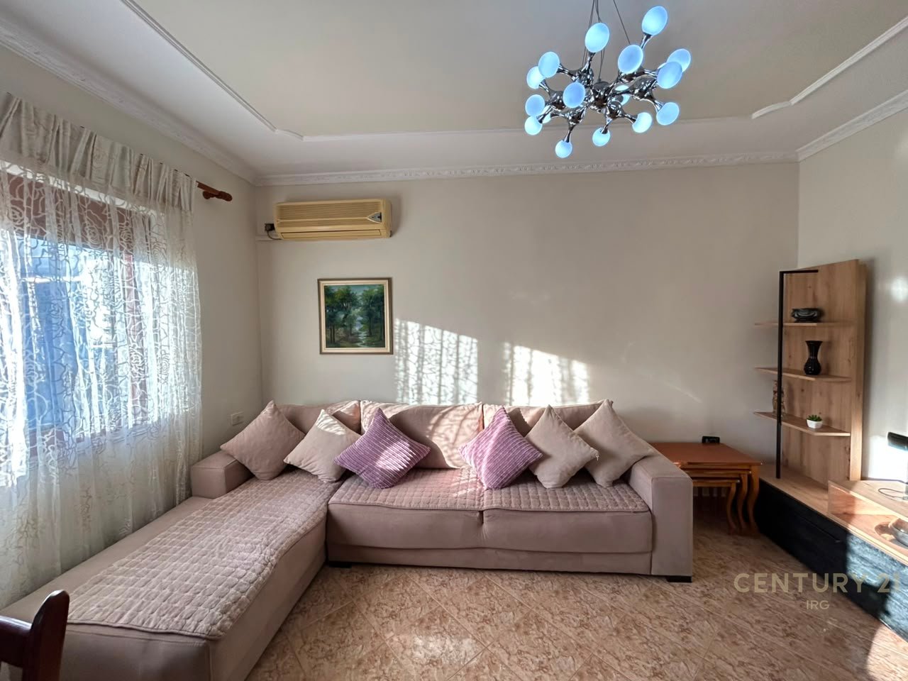 APARTAMENT 1+1 ME QERA.
