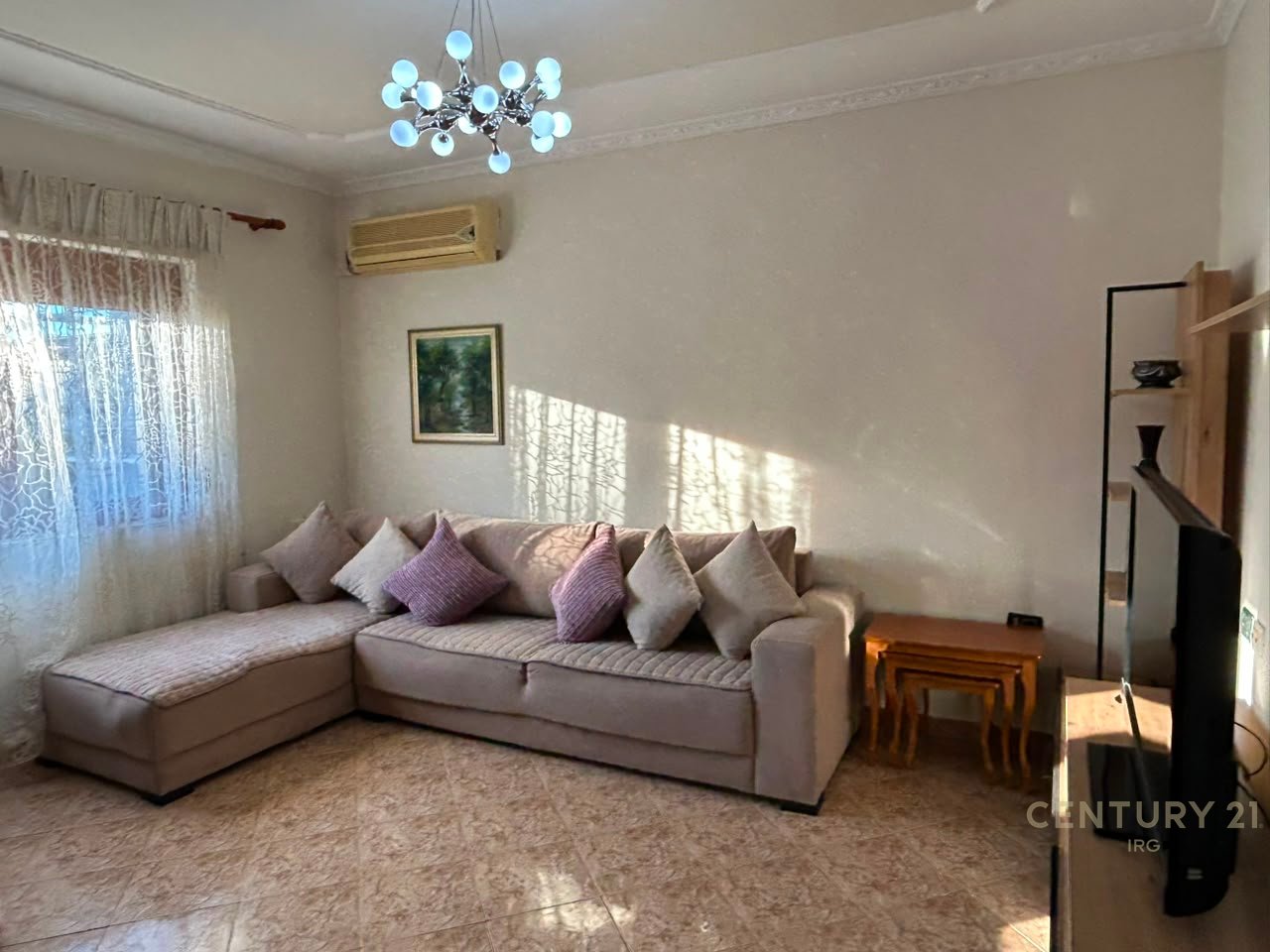 APARTAMENT 1+1 ME QERA.