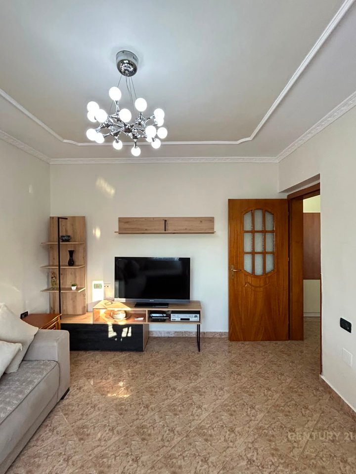 APARTAMENT 1+1 ME QERA.