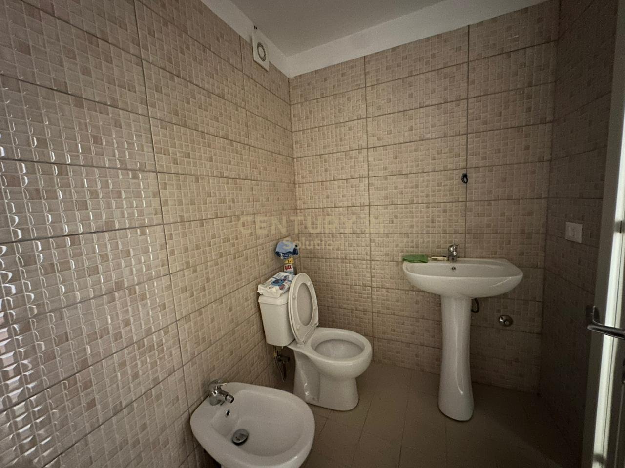 APARTAMENT 1+1 NE SHITJE TEK SHKEMBI I KAVAJES, DURRES