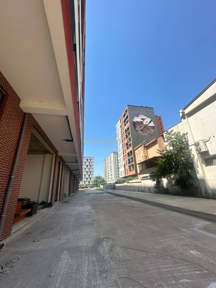🔹 Commercial Space for Rent in Mirabella Residence – Oxhak