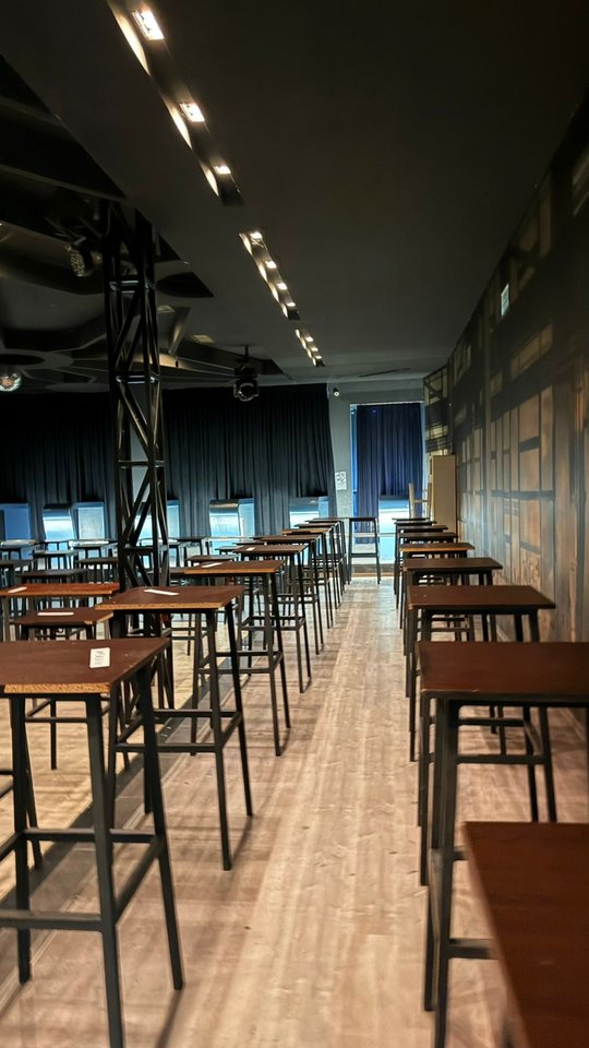 KOMPLEKS BANIMI DHE BIZNESI PËR SHITJE NË KORÇË – INVESTIM IDEAL PËR TURIZËM DHE AKTIVITETE SHËRBIMI