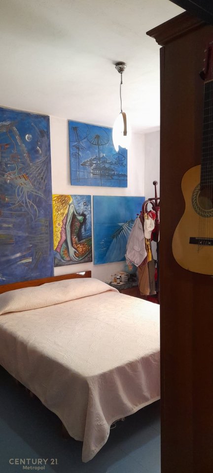 Apartament 1+1 për Shitje pranë Kupolës, Laprakë