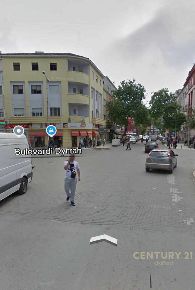SHITET AMBIENT KATI 1 TE BULEVARDI DYRRAH BUZ RRUGES KRYESORE