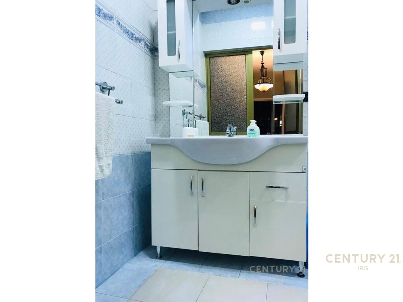 APARTMENT 2+1 FOR RENT, SKËNDERBEJ SQUARE - CENTER.