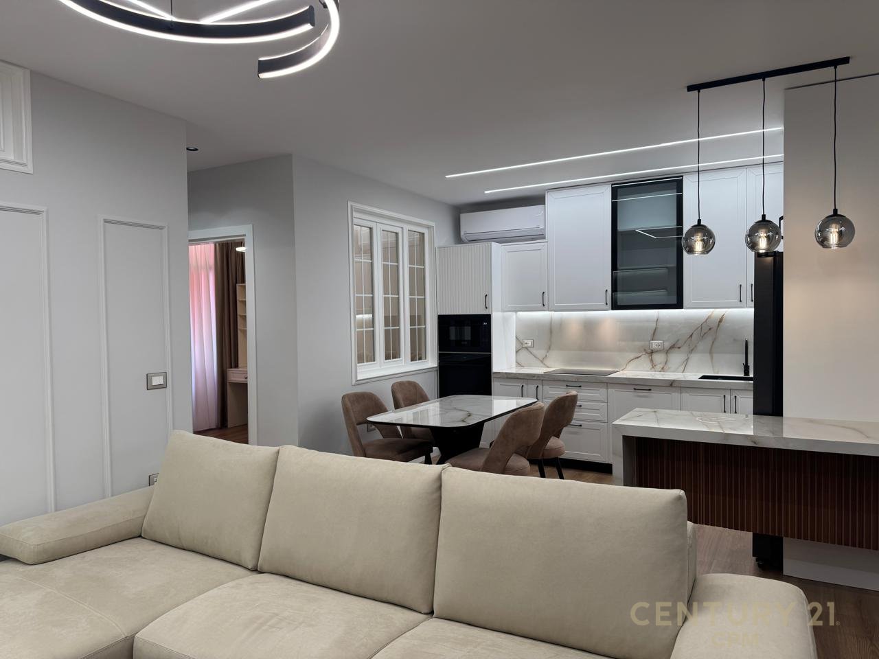Apartament 2+1 per qira tek Selvia