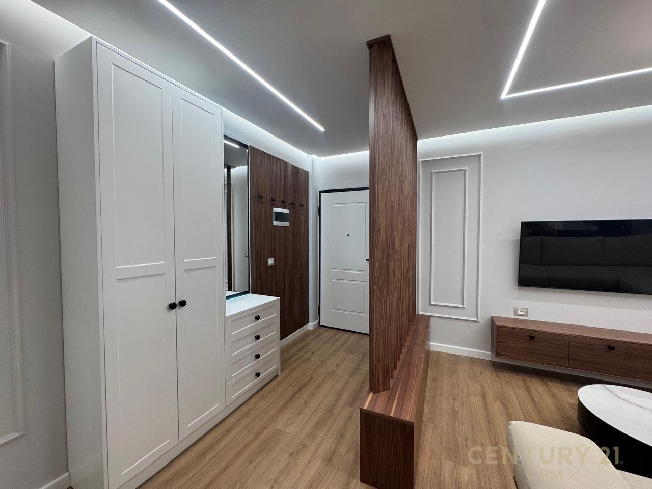 Apartament 2+1 per qira tek Selvia
